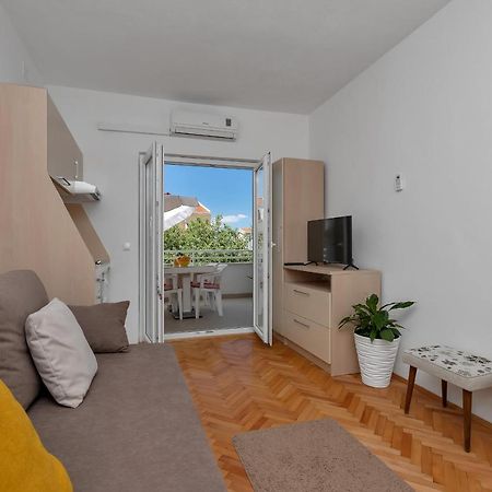 Apartments Marija Tucepi Luaran gambar