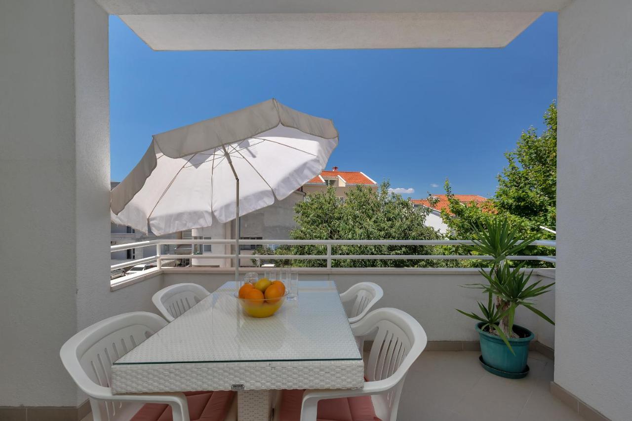 Apartments Marija Tucepi Luaran gambar