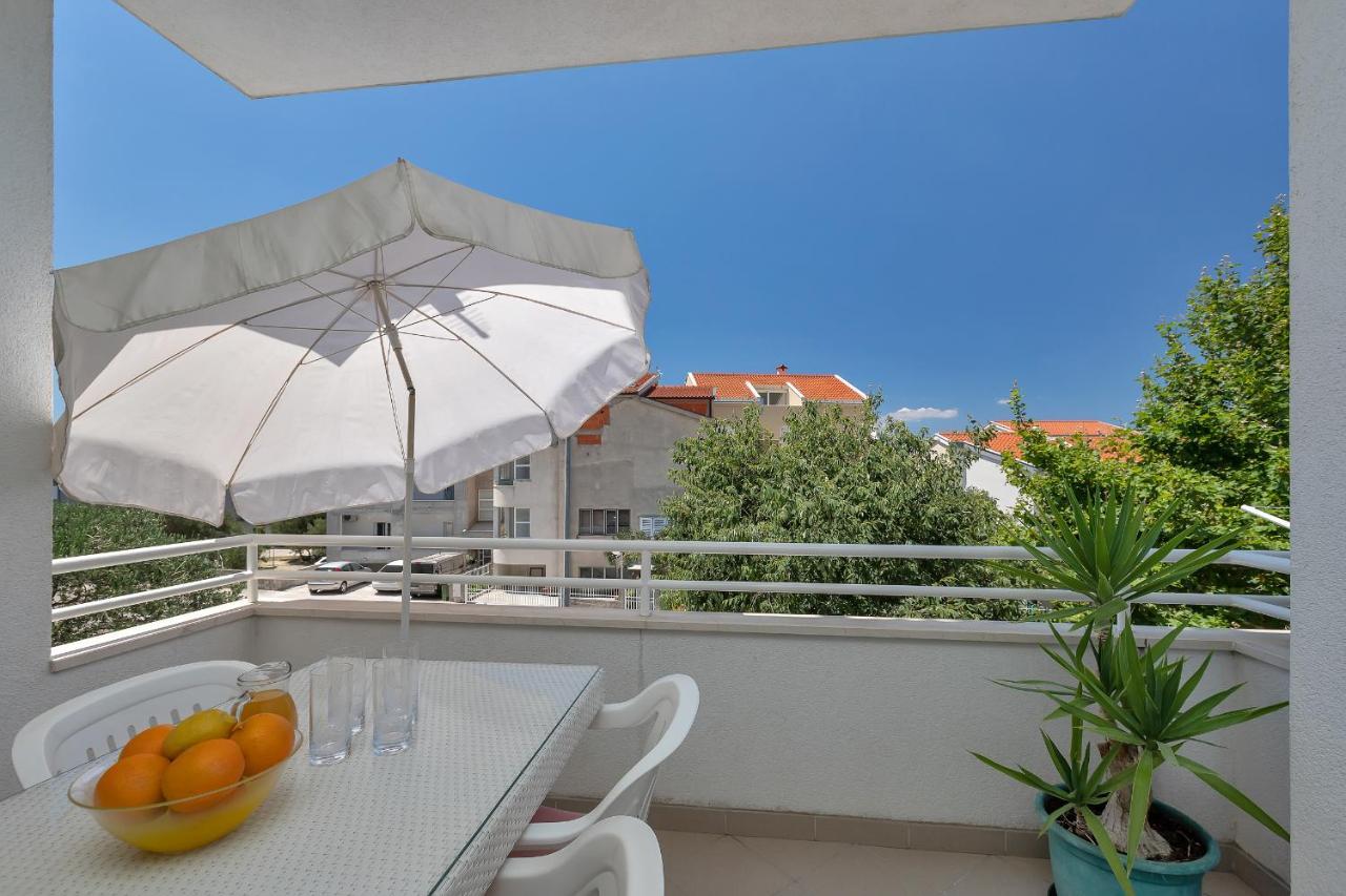 Apartments Marija Tucepi Luaran gambar