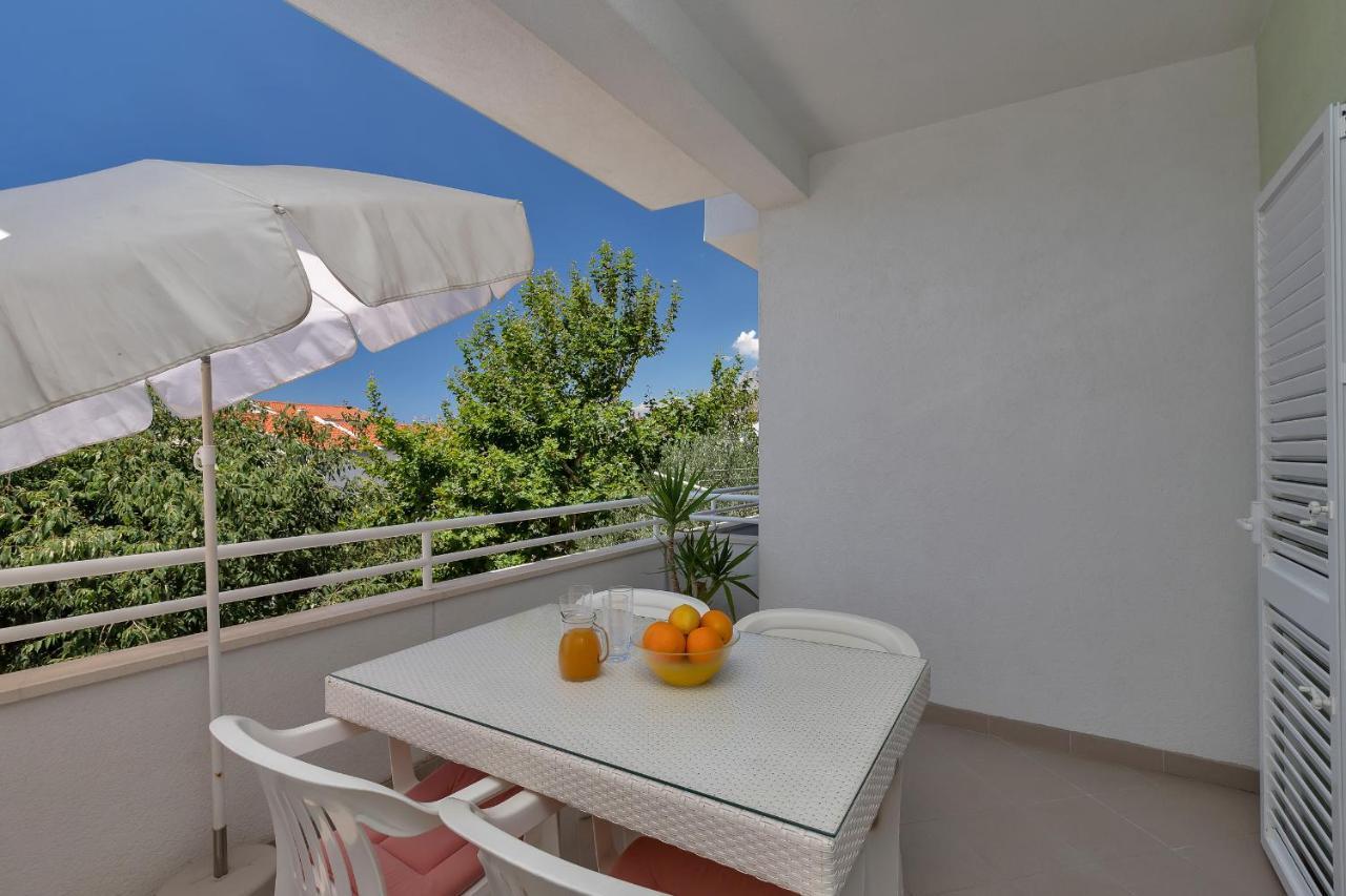 Apartments Marija Tucepi Luaran gambar